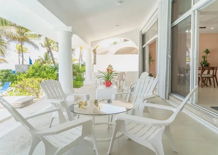 Ixchel - Right On The Beach!