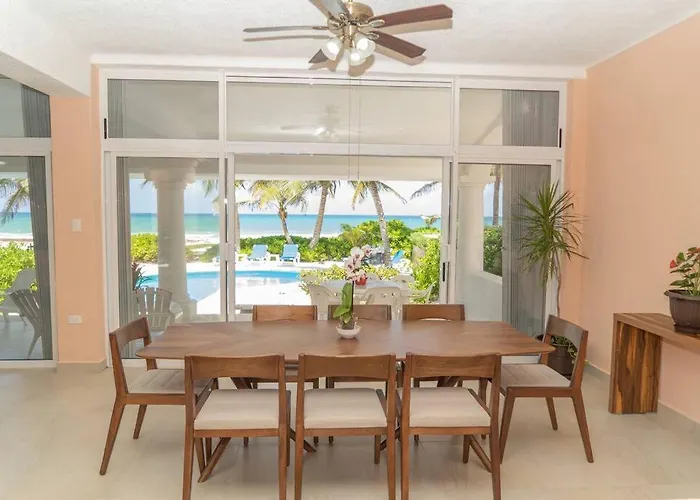 Pousada Ixchel - Right On The Beach!