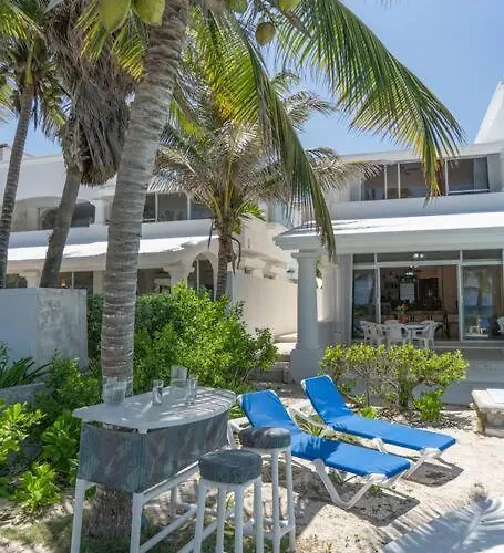 Ixchel - Right On The Beach! *