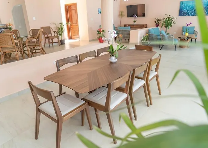 Pousada Ixchel - Right On The Beach!