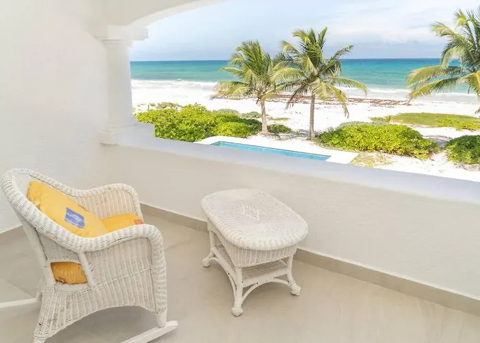 Ixchel - Right On The Beach! Pousada