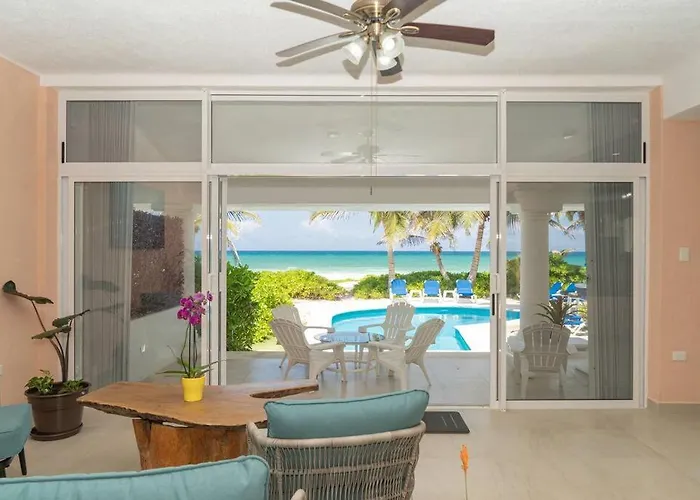Ixchel - Right On The Beach!